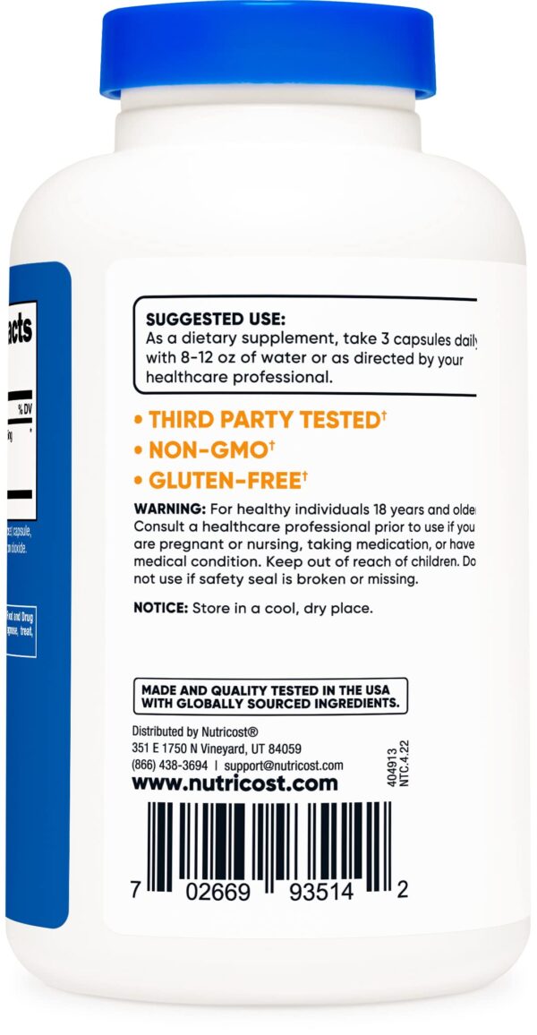 Detalle cápsulas Nutricost raíz de diente de león 525mg