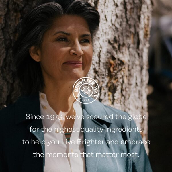 Ingredientes naturales de Solaray Yeast-Cleanse en polvo y cápsulas