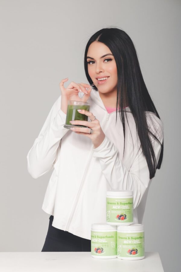 Polvo Super Greens Oh My Glow bote ingredientes naturales