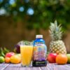 Botella clara con jugo Hollywood Diet para dietas detox