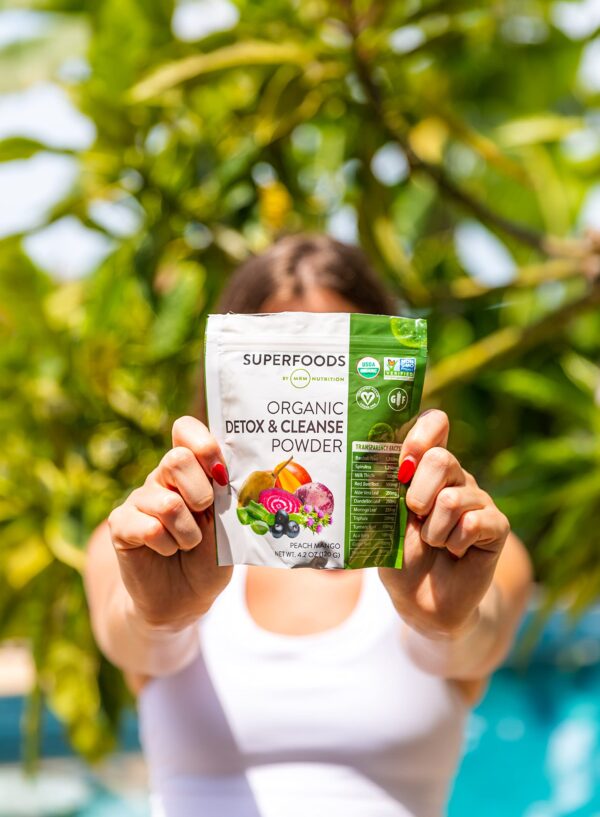 Etiqueta suplemento detox de MRM Nutrition sabor durazno mango