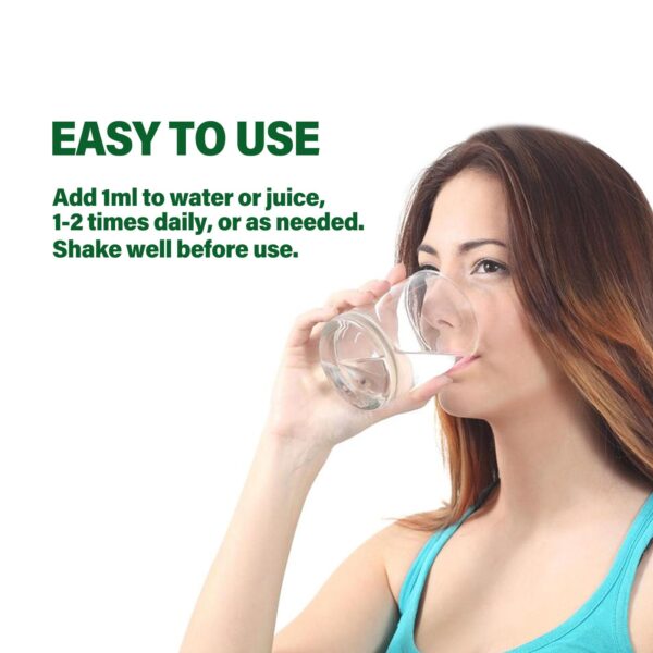 Botella con gotas de cilantro para soporte de detox natural