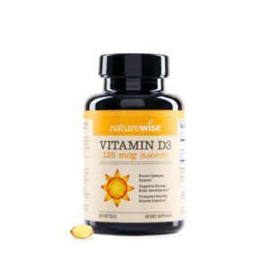 Frasco NatureWise Vitamina D3 con etiqueta